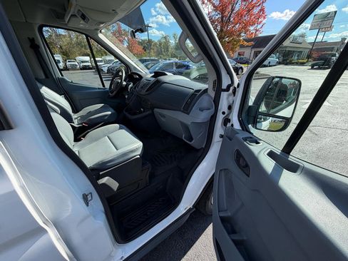 Used 2016 Ford Transit 350 XL RWD image 40