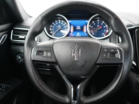 Used 2019 Maserati Ghibli S Q4 AWD/4WD image 14