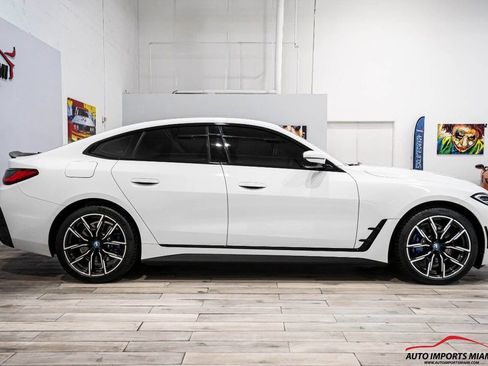 Used 2022 BMW i4 eDrive40 w/ M Sport Package image 34