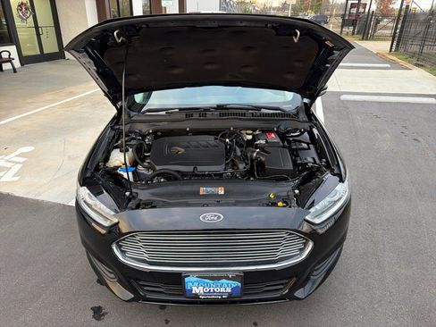 Used 2016 Ford Fusion SE image 29