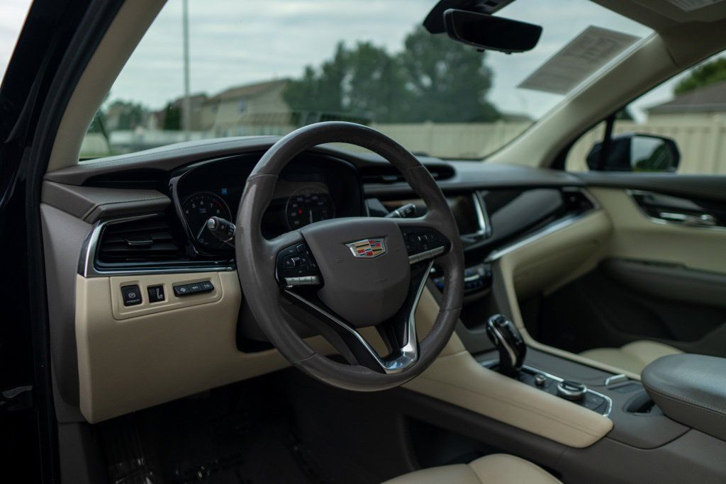 Used 2021 Cadillac XT6 Premium Luxury AWD/4WD image 26
