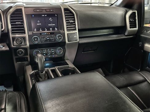 Used 2019 Ford F150 Lariat image 26