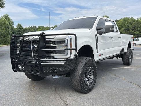 Used 2026 Ford F350 Platinum w/ Platinum Plus Package AWD/4WD image 3