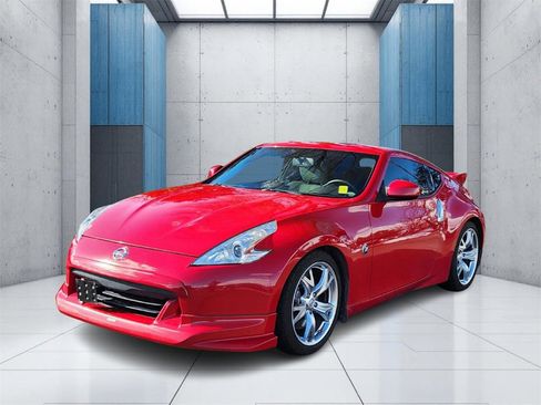 Used 2009 Nissan 370Z Touring w/ Sport Pkg image 26