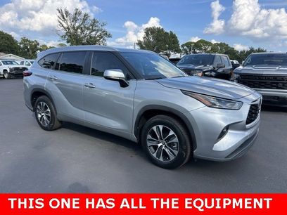 Used 2023 Toyota Highlander XLE