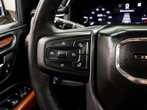 Used 2023 GMC Yukon Denali Ultimate AWD/4WD image 33
