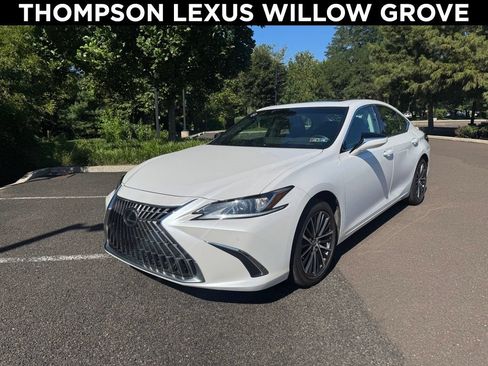 Used 2025 Lexus ES 350 w/ Premium Package FWD image 1