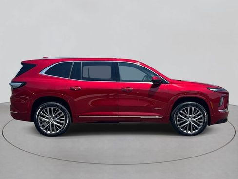 Used 2026 Buick Enclave Avenir w/ Super Cruise Package AWD/4WD image 4