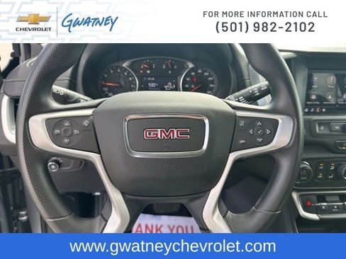 Used 2023 GMC Terrain SLE w/ Driver Convenience Package image 16