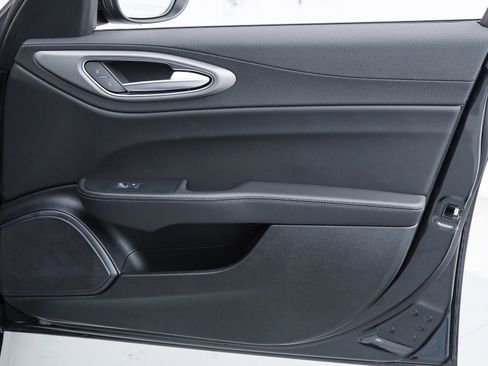 New 2025 Alfa Romeo Giulia w/ Driving Assist Package image 12