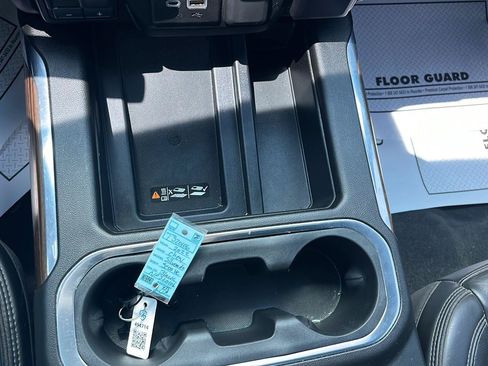 Used 2022 Chevrolet Silverado 3500 High Country AWD/4WD image 16