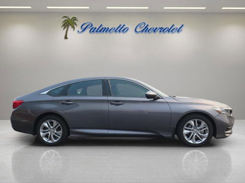 Used 2019 Honda Accord LX image 2