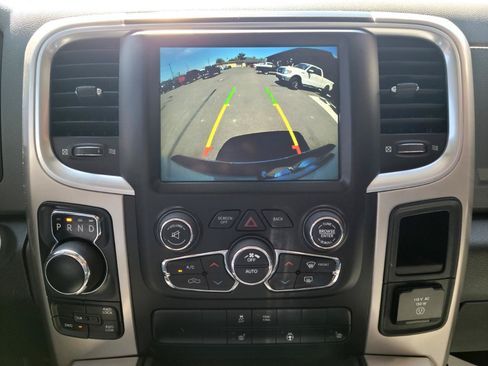 Used 2019 RAM 1500 Classic SLT w/ SLT Plus D←cor Group AWD/4WD image 11