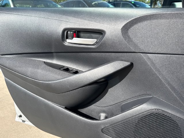 Used 2026 Toyota Corolla SE FWD image 16