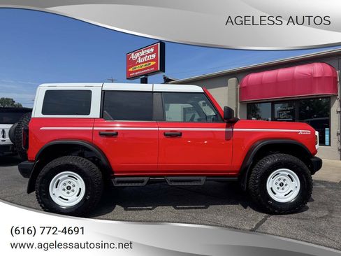Used 2023 Ford Bronco Heritage Edition AWD/4WD image 1