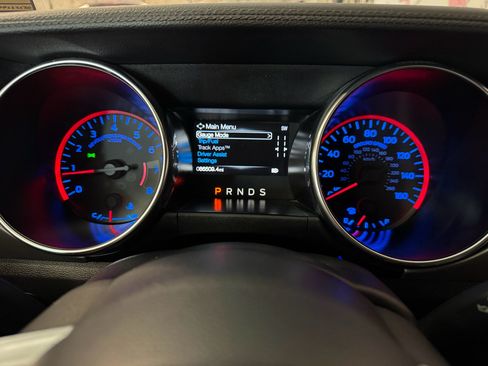 Used 2022 Ford Mustang Premium RWD image 22