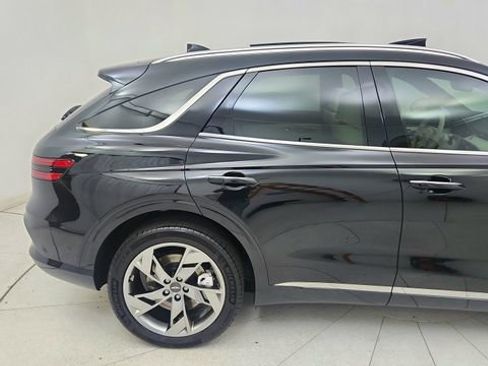 Used 2025 Genesis Electrified GV70 Advanced w/ Prestige Package image 7