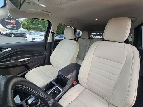 Used 2018 Ford Escape SEL w/ SEL Sport Appearance Package FWD image 25