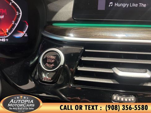 Used 2020 BMW 530i xDrive w/ Convenience Package image 29