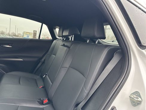 Used 2023 Toyota Venza XLE AWD/4WD image 21