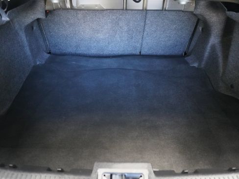 Used 2010 Lincoln MKZ image 23