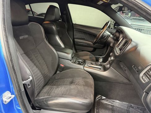 Used 2019 Dodge Charger R/T w/ Daytona Edition Group image 23
