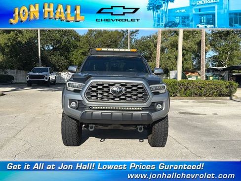 Used 2023 Toyota Tacoma TRD Off-Road w/ TRD Premium Off Road Package AWD/4WD image 15