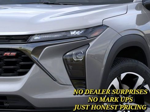 New 2026 Chevrolet Trax RS FWD image 10