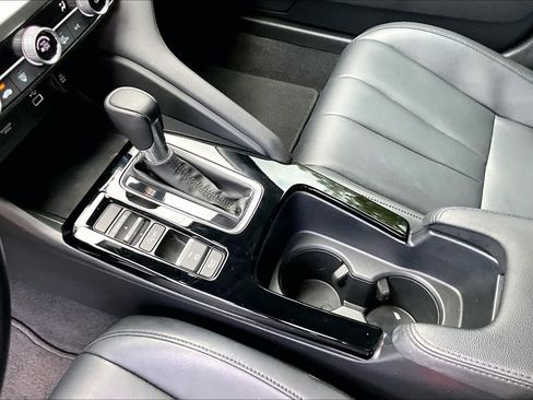 Certified 2024 Acura Integra FWD image 17