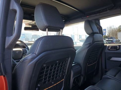 Used 2023 Ford Bronco Badlands image 12