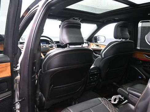 Used 2024 Jeep Grand Cherokee L Summit AWD/4WD image 13