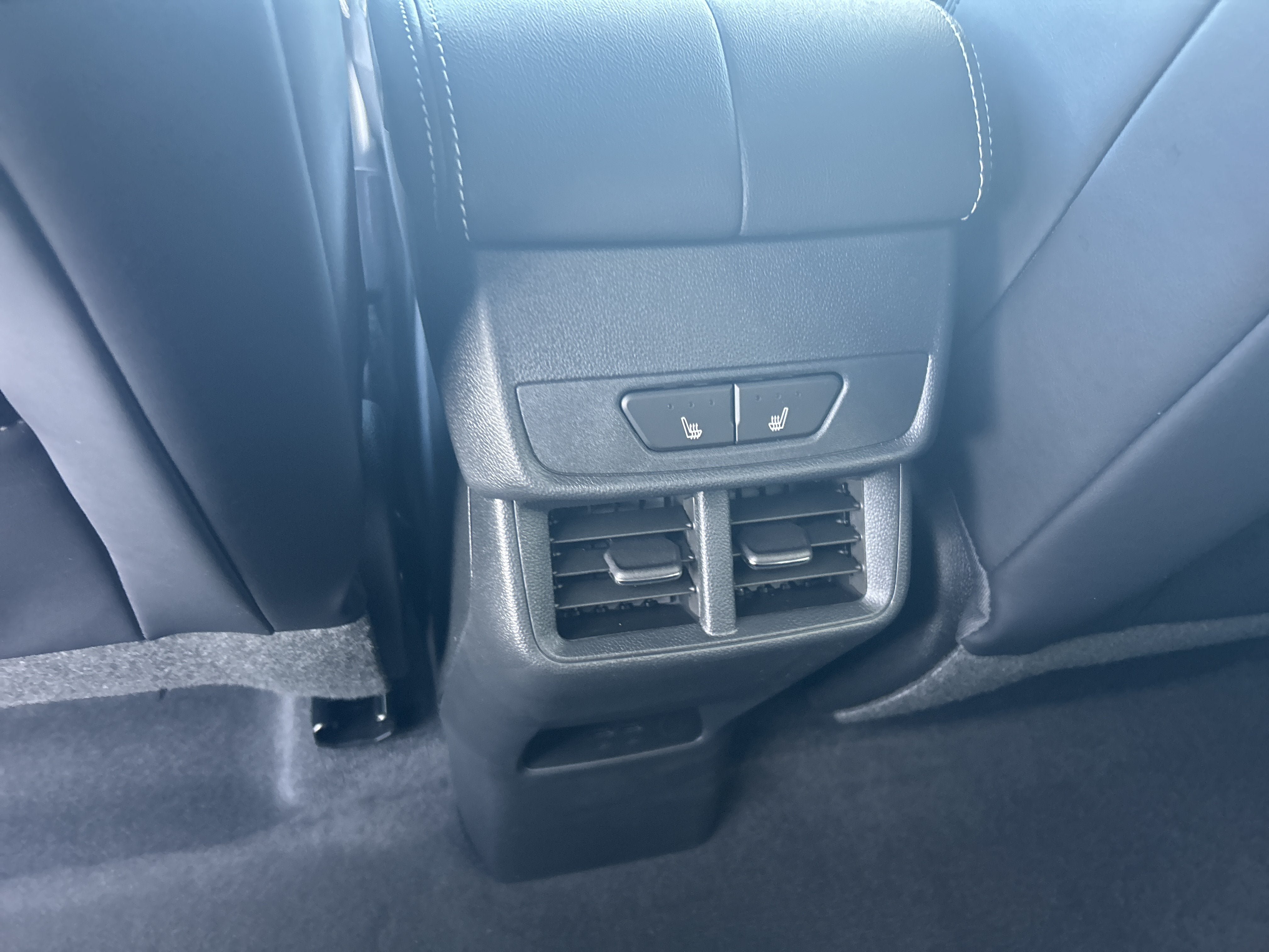 New 2027 GMC Terrain Denali w/ LPO, Floor Liner Package AWD/4WD image 32