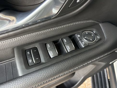 Certified 2022 GMC Yukon XL Denali w/ Denali Ultimate Package image 24