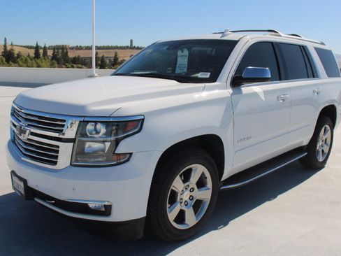 Used 2018 Chevrolet Tahoe Premier AWD/4WD image 6