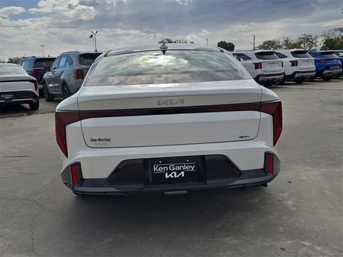 New 2026 Kia K4 GT-Line image 7