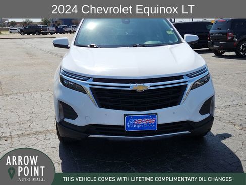 Used 2024 Chevrolet Equinox LT image 3