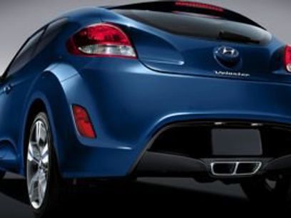 Used 2016 Hyundai Veloster w/ Option Group 02