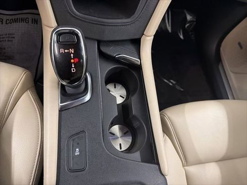 Used 2017 Cadillac XT5 FWD image 29