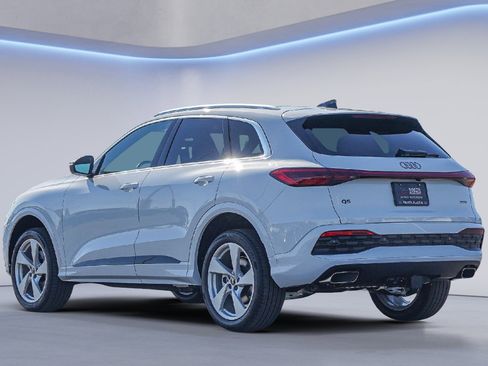 New 2025 Audi Q5 Premium Plus image 5