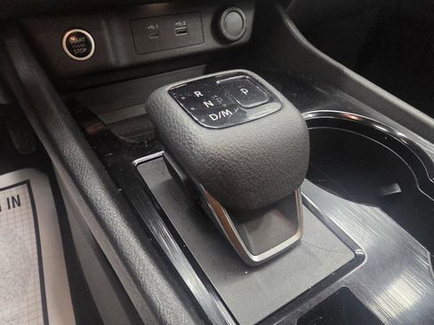 Used 2021 Nissan Rogue SV image 19