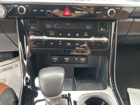 Used 2022 Kia Carnival SX Prestige FWD image 22