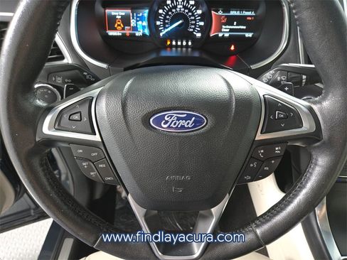 Used 2019 Ford Edge Titanium w/ Cold Weather Package image 18