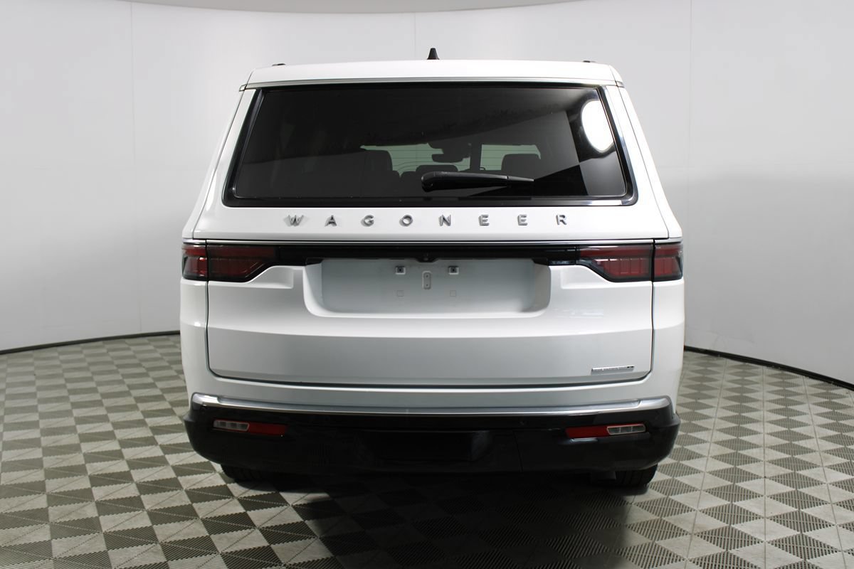 Used 2024 Jeep Wagoneer L Series II RWD image 35