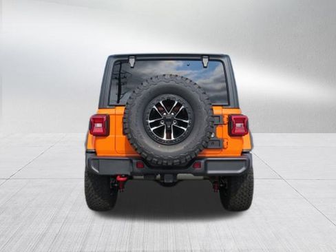 New 2025 Jeep Wrangler Unlimited Rubicon w/ XTREMEE 35" Tire Package image 4