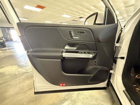 Used 2023 Mercedes-Benz EQB 250+ w/ Exclusive Package image 8