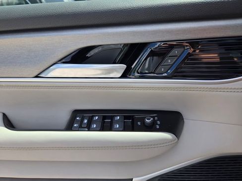 New 2026 Jeep Grand Wagoneer 2WD image 21