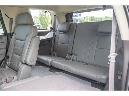 Used 2019 GMC Yukon Denali w/ Denali Ultimate Package AWD/4WD image 16