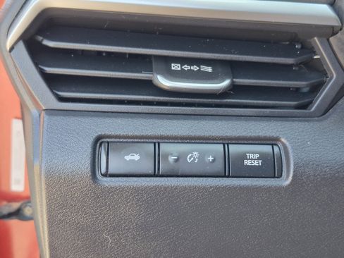 Used 2022 Nissan Altima 2.5 SR FWD image 35