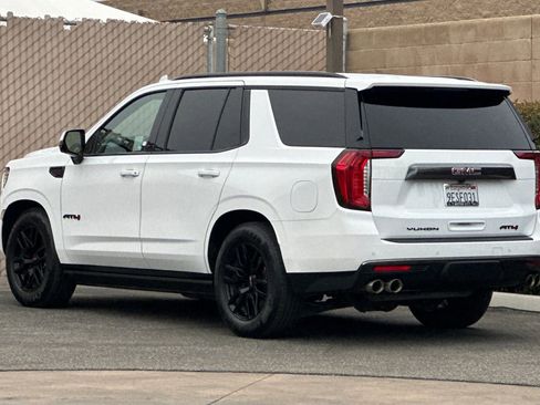 Used 2023 GMC Yukon AT4 image 6
