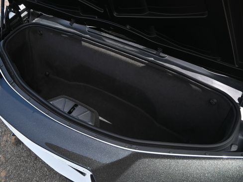 Used 2025 Chevrolet Corvette E-Ray w/ Stealth Interior Trim Package AWD/4WD image 33